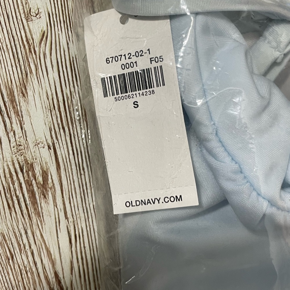 🆕 RESERVED BB Old Navy Women’s Ruched Deep V-Neck One Piece Swim Swimsuit - Picture 9 of 12